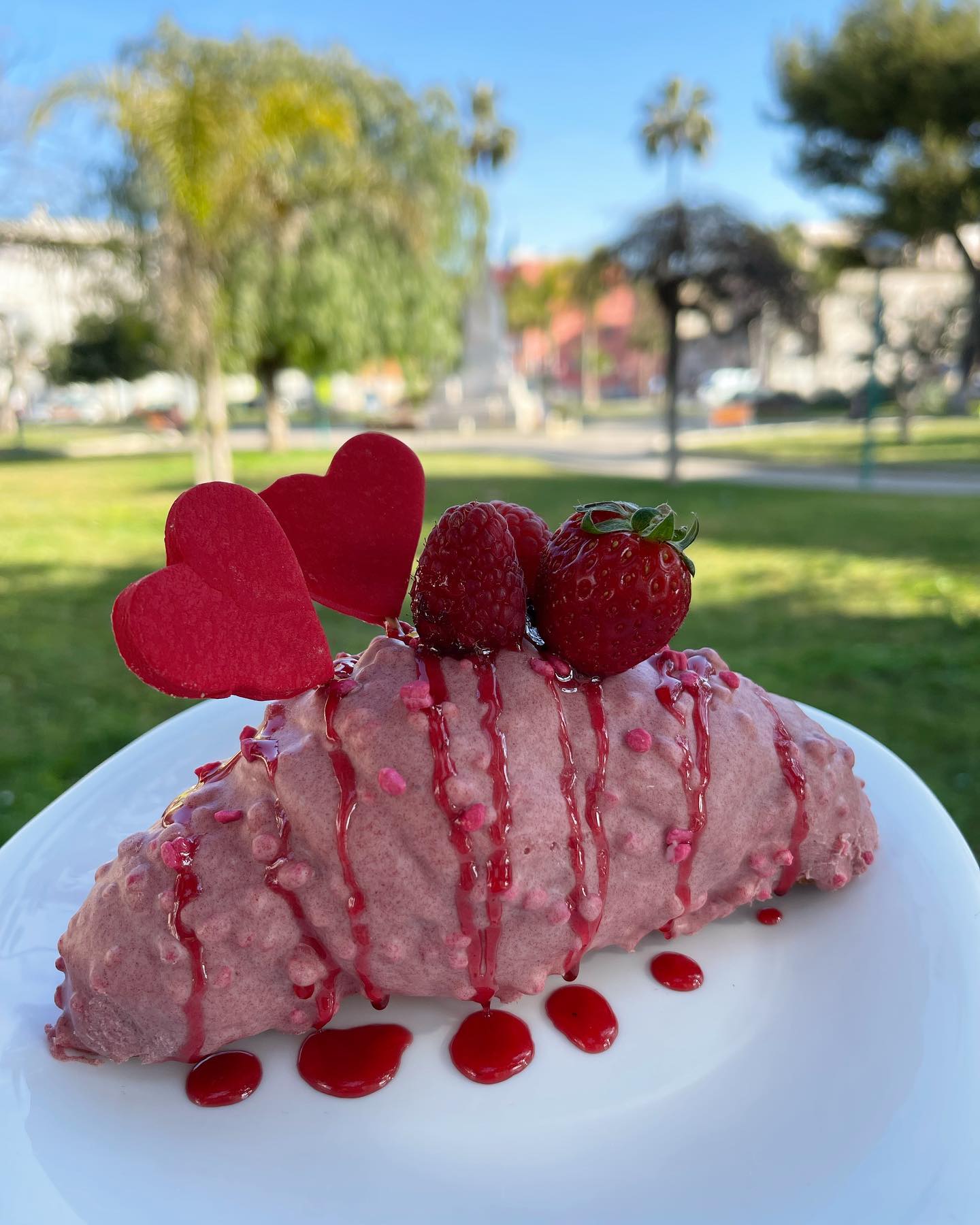 Cornetto rosa alla fragola